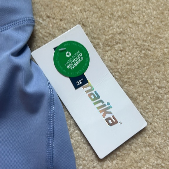 Marika Mid-calf Capri leggings - Picture 2 of 6